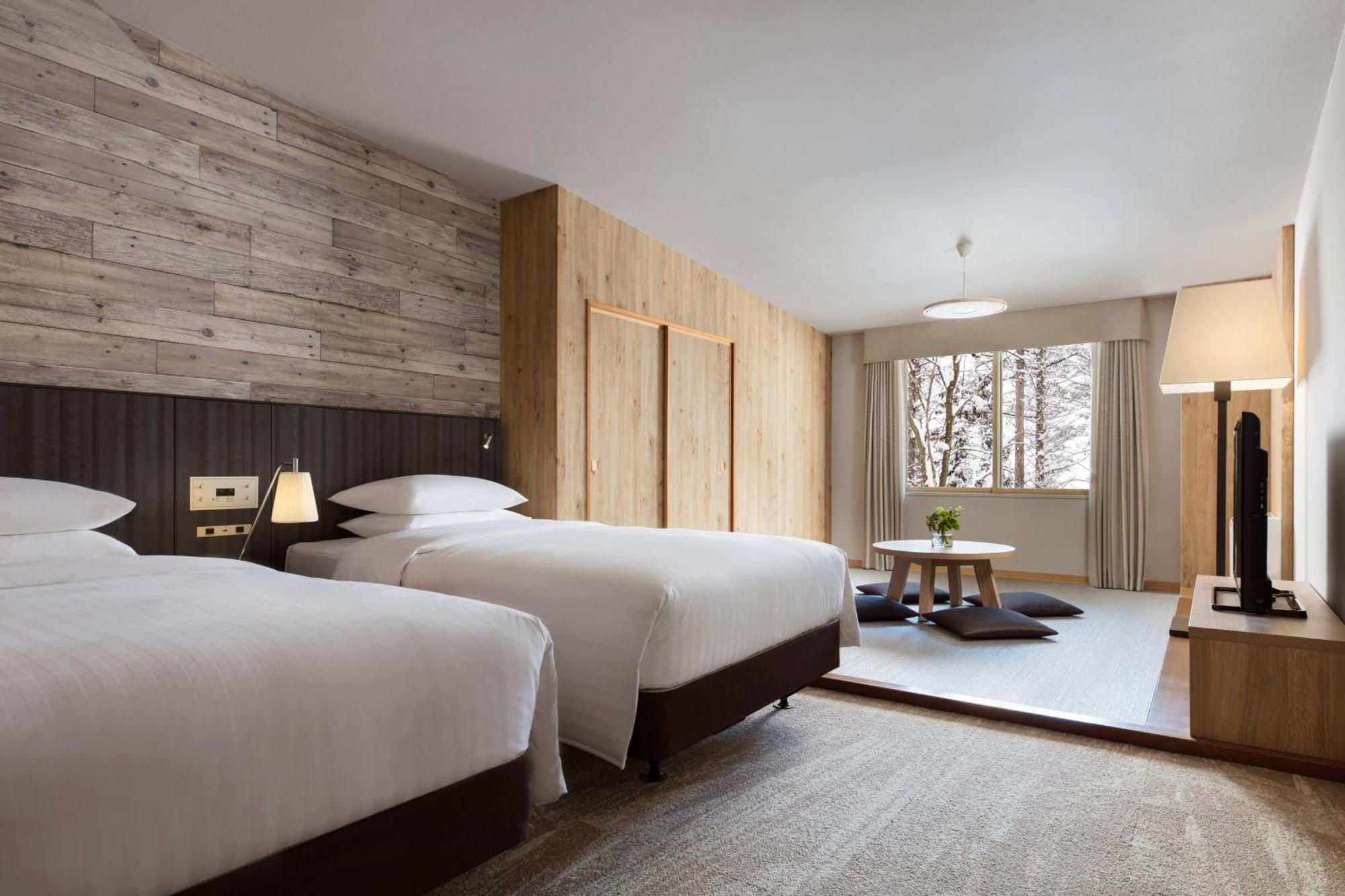 Отель Courtyard By Marriott Хакуба-Мура Экстерьер фото